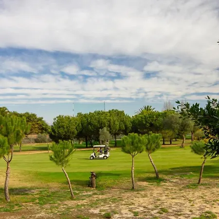 Apartment 3 Bedroom Golf